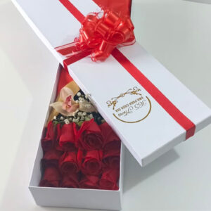 caja de rosas tipo exportación para regalar, entregas en todo bogota.